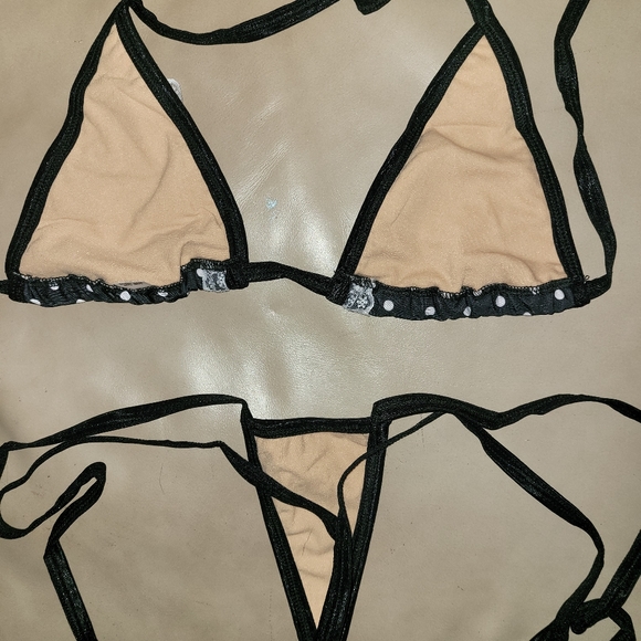 Polka Dot Tri-Top Y-String Thong Bottom Bikini - Picture 4 of 6